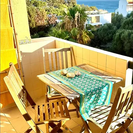 Sea View, 3 Minutes