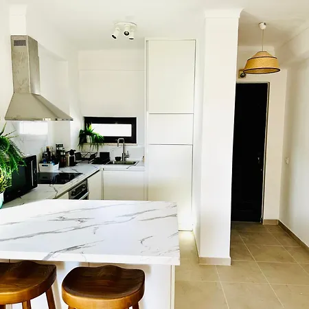 Sea View, 3 Minutes Appartement